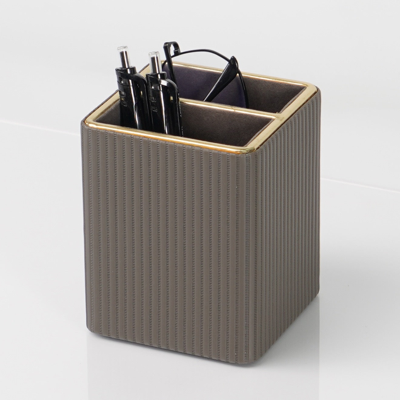 CleanForm Desk Pen Holder